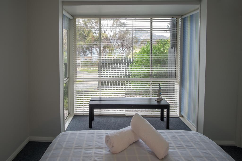 Cove Beach Apartment 1 Coles Bay Ngoại thất bức ảnh